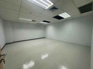 For rent 1 bed office in Bang Rak, Bangkok