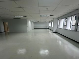 For rent 1 bed office in Bang Rak, Bangkok