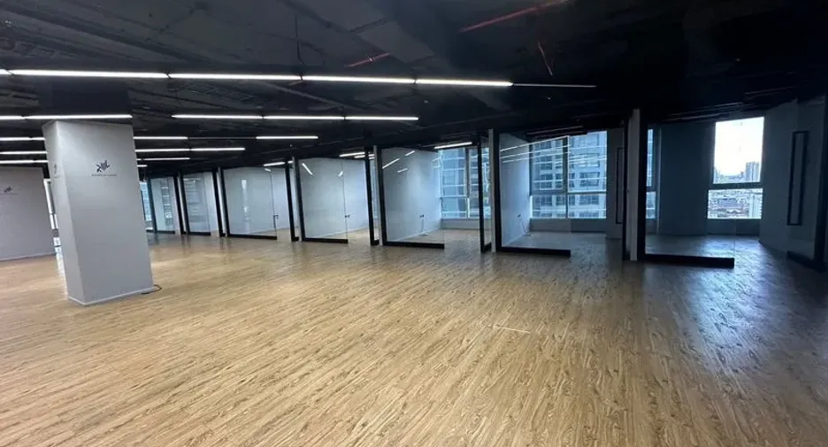 Oficina en alquiler en Sathon, Bangkok