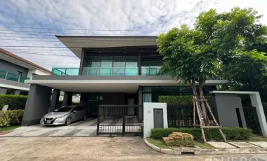 For rent 5 bedrooms house in Bang Kapi, Bangkok