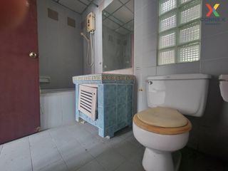 For sale 4 Beds townhouse in Sam Phran, Nakhon Pathom