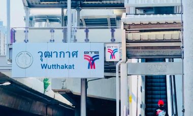 For sale 2 Beds condo in Chom Thong, Bangkok