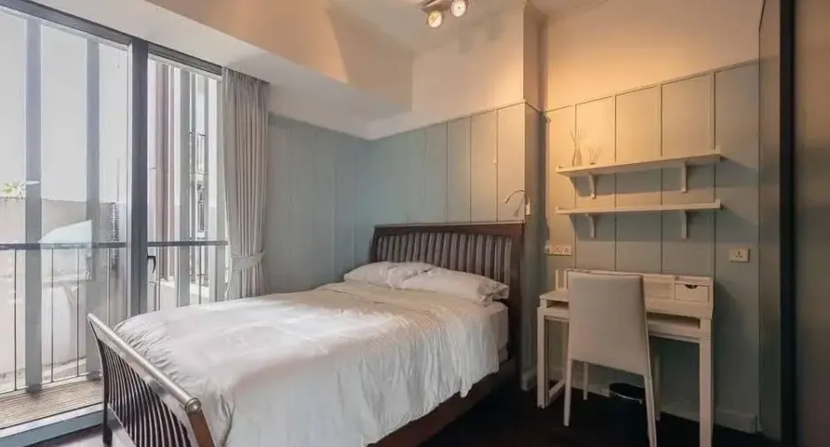 For rent 4 bedrooms condo in Sathon, Bangkok