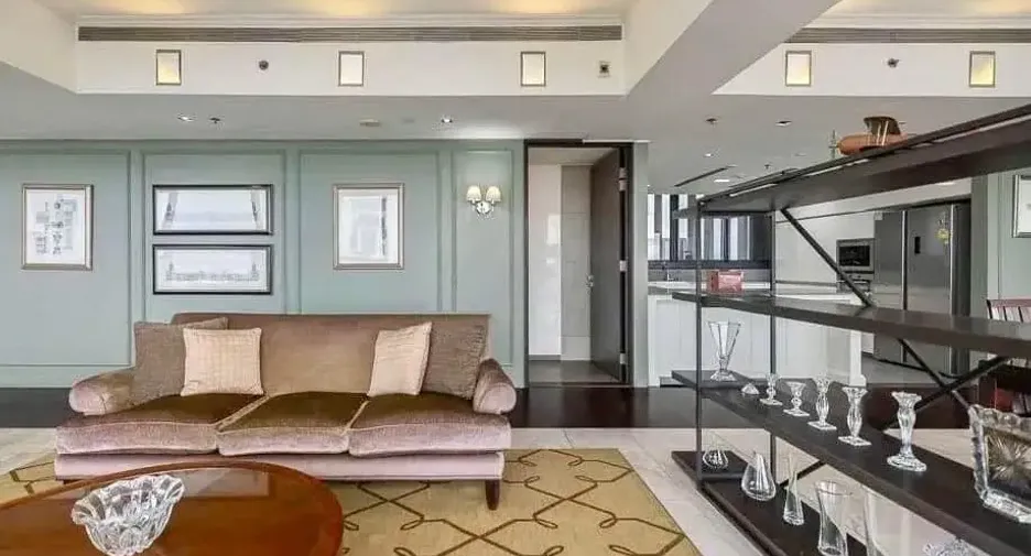 For rent 4 bedrooms condo in Sathon, Bangkok