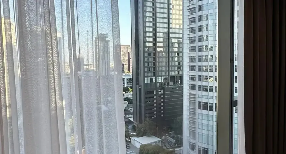 For sale 1 bed condo in Khlong Toei, Bangkok
