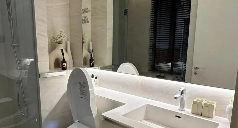 For sale 1 bed condo in Khlong Toei, Bangkok