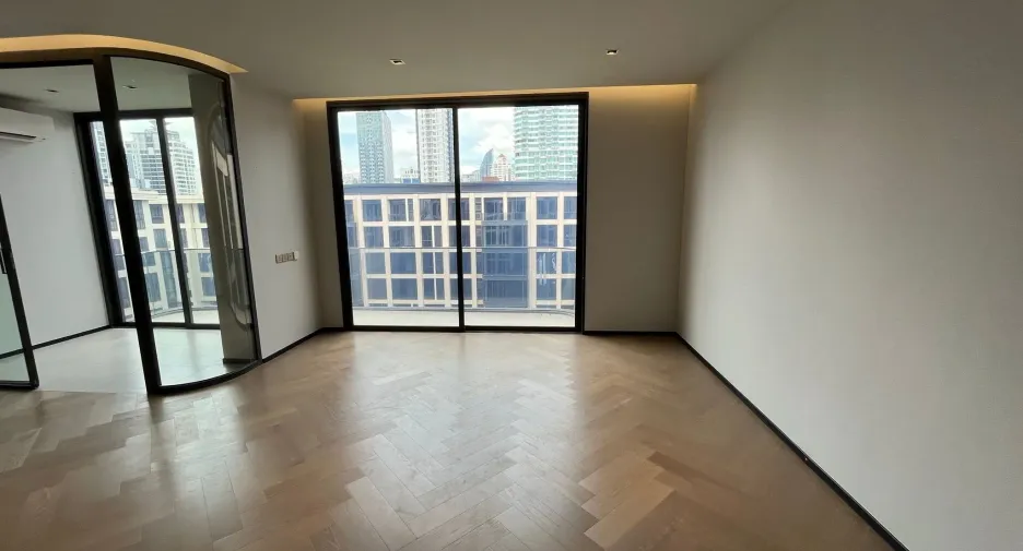 For sale 2 bed condo in Watthana, Bangkok