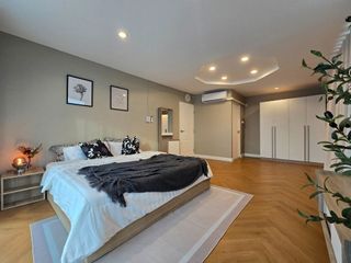 For sale 3 bed office in Bang Kapi, Bangkok