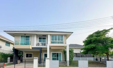 For rent 3 Beds house in Saraphi, Chiang Mai