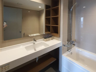 For rent 1 bed condo in Phra Khanong, Bangkok
