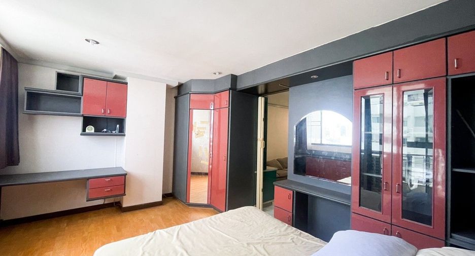 For sale スタジオ condo in Watthana, Bangkok