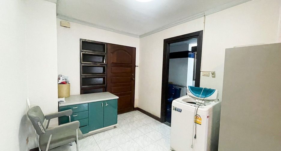 For sale スタジオ condo in Watthana, Bangkok