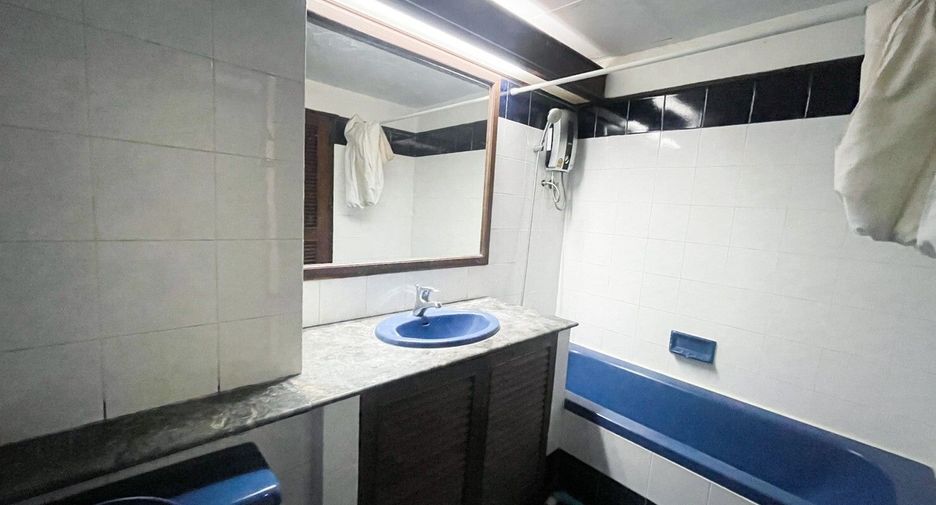 For sale スタジオ condo in Watthana, Bangkok