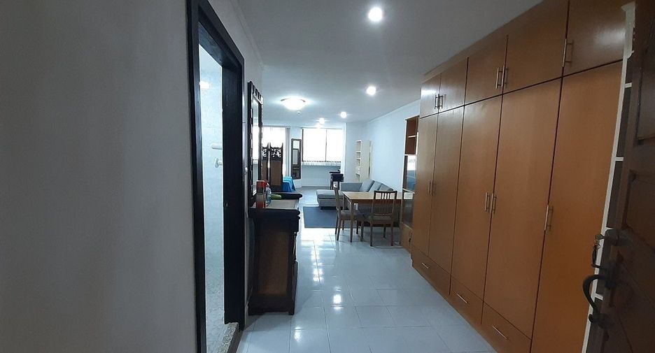 For sale スタジオ condo in Watthana, Bangkok