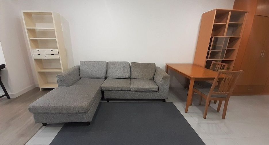 For sale スタジオ condo in Watthana, Bangkok
