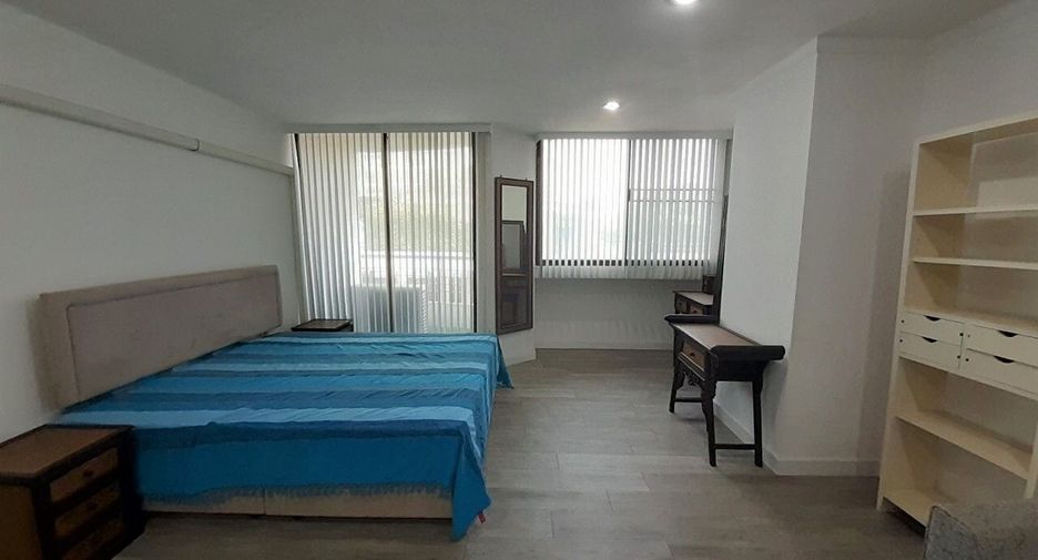 For sale スタジオ condo in Watthana, Bangkok