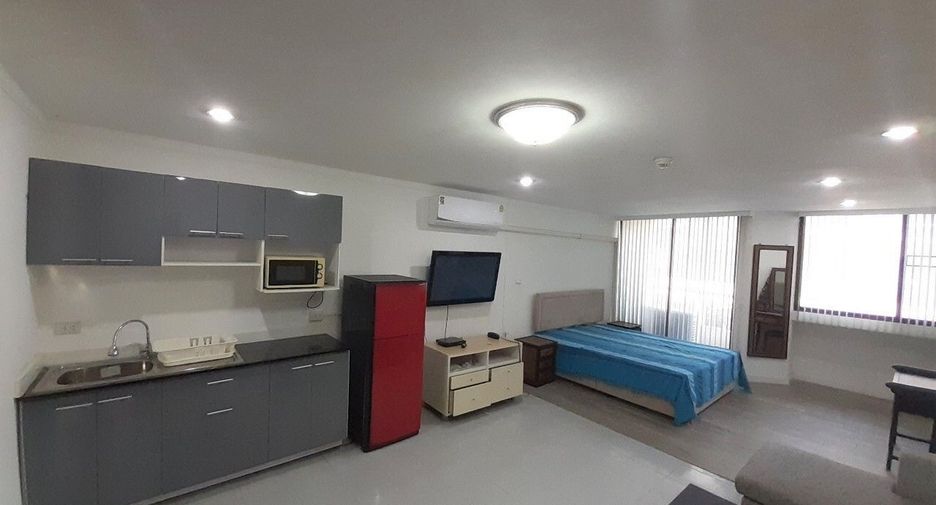 For sale スタジオ condo in Watthana, Bangkok