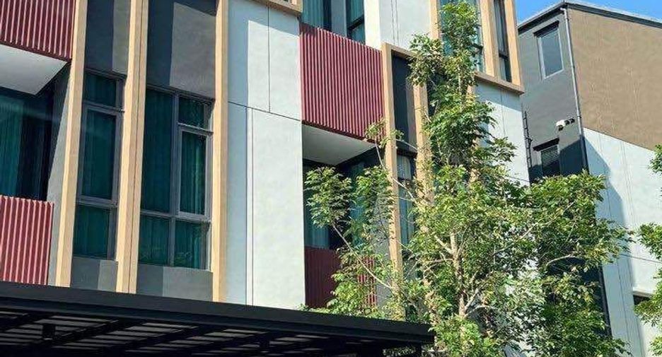 For rent 3 Beds townhouse in Suan Luang, Bangkok