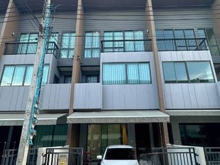 For sale 3 bed villa in Prawet, Bangkok