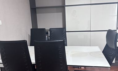 For rent 2 bed condo in Huai Khwang, Bangkok