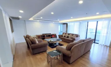 For rent 3 bed condo in Watthana, Bangkok