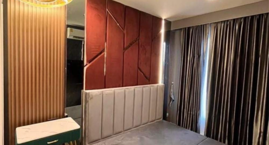 For sale 1 bed condo in Huai Khwang, Bangkok