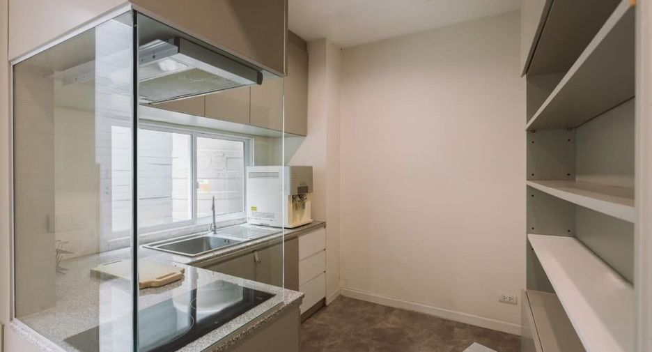 For sale 3 Beds townhouse in Mueang Nonthaburi, Nonthaburi