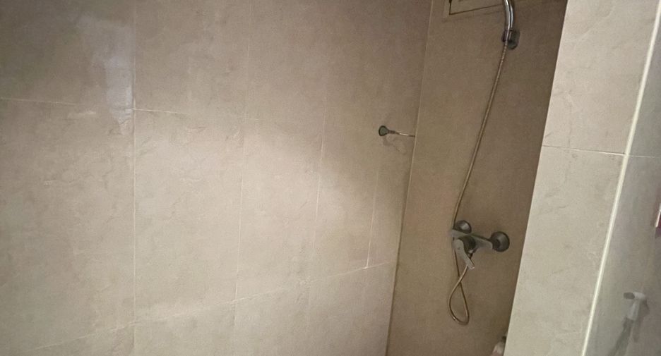 For sale 2 Beds condo in Khlong Toei, Bangkok
