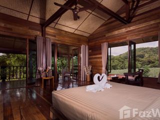 For sale 8 bed house in Mueang Chiang Rai, Chiang Rai