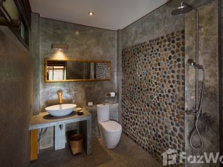 For sale 8 bed house in Mueang Chiang Rai, Chiang Rai