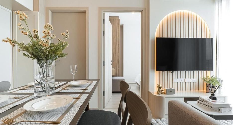 For rent 2 Beds condo in Bangkok Noi, Bangkok