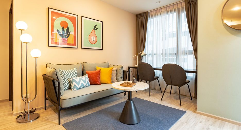 For sale 2 bed condo in Huai Khwang, Bangkok