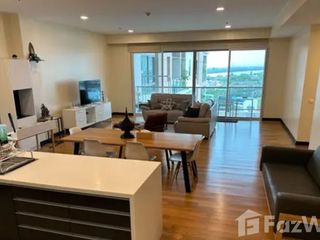 For rent 3 Beds condo in Yan Nawa, Bangkok