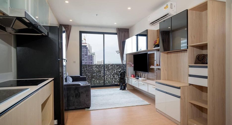 For sale 2 Beds condo in Watthana, Bangkok