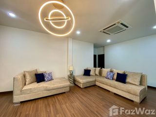 For sale 4 bed villa in San Kamphaeng, Chiang Mai