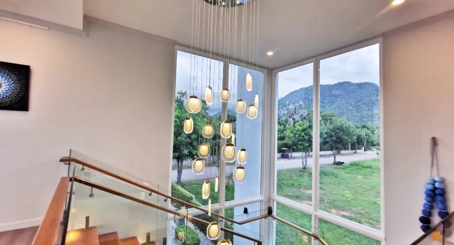 For sale 6 Beds villa in Cha Am, Phetchaburi