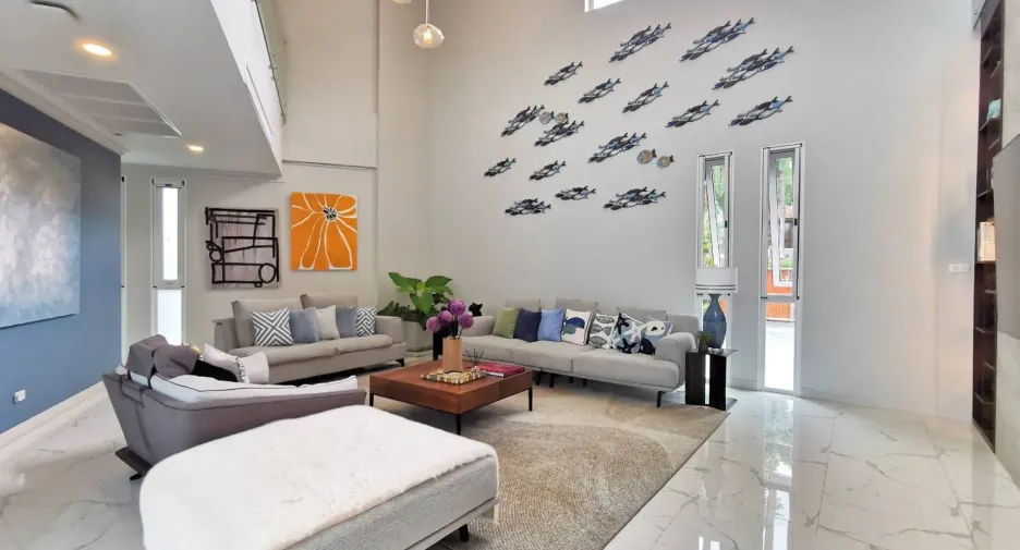 For sale 6 Beds villa in Cha Am, Phetchaburi