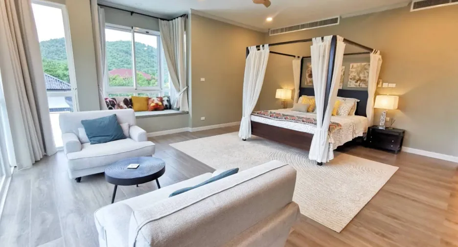 For sale 6 Beds villa in Cha Am, Phetchaburi