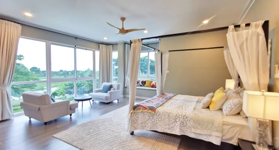 For sale 6 Beds villa in Cha Am, Phetchaburi