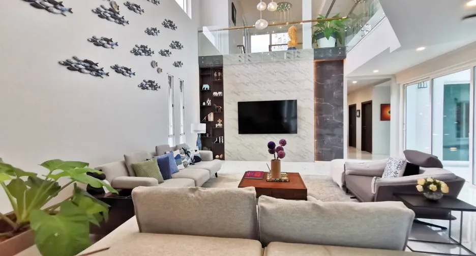 For sale 6 Beds villa in Cha Am, Phetchaburi
