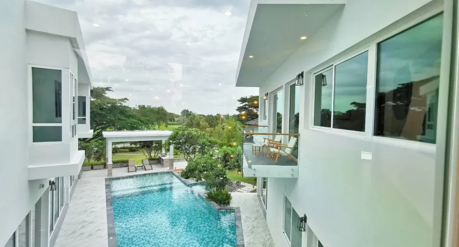 For sale 6 Beds villa in Cha Am, Phetchaburi
