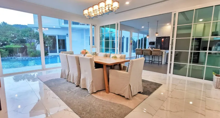 For sale 6 Beds villa in Cha Am, Phetchaburi