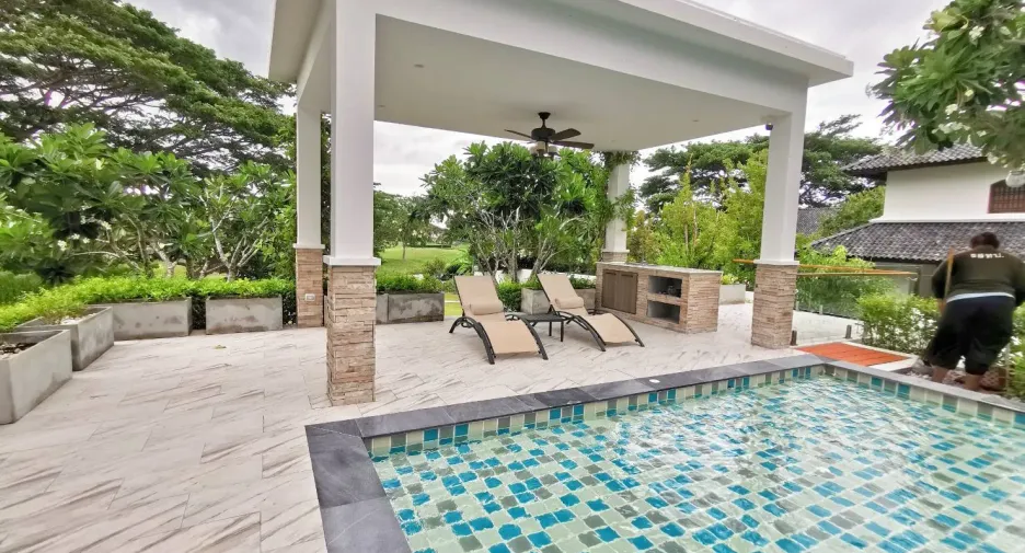 For sale 6 Beds villa in Cha Am, Phetchaburi