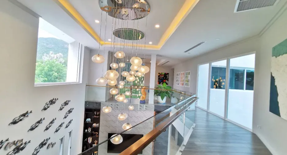 For sale 6 Beds villa in Cha Am, Phetchaburi