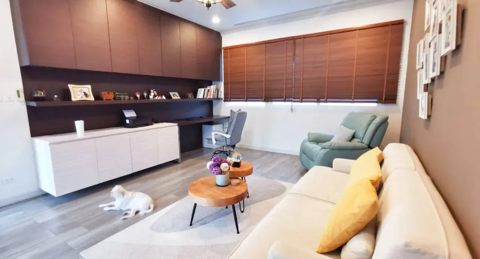 For sale 6 Beds villa in Cha Am, Phetchaburi