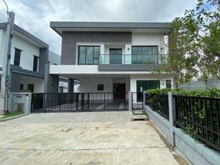 For sale 4 Beds house in Bang Na, Bangkok