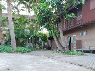 For sale 8 Beds house in Bang Phlat, Bangkok