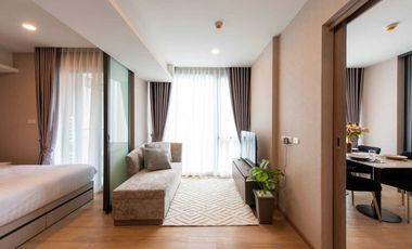 For rent 2 bed condo in Huai Khwang, Bangkok
