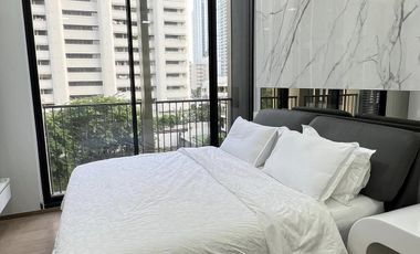 For rent 2 bed condo in Watthana, Bangkok