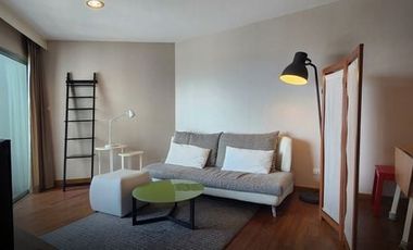 For rent 2 bed condo in Huai Khwang, Bangkok